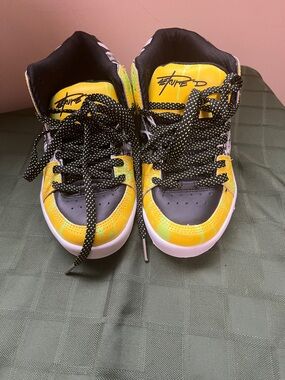 Globe Australia Sekure D Skate Mace-Hi Girls Shoes Black Yellow